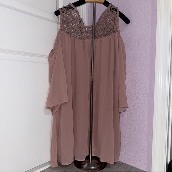 Light Pink Dress - Size Large - Picture 4 of 5